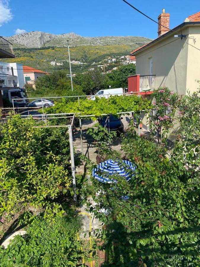 Appartamento Domuskova Podstrana Esterno foto