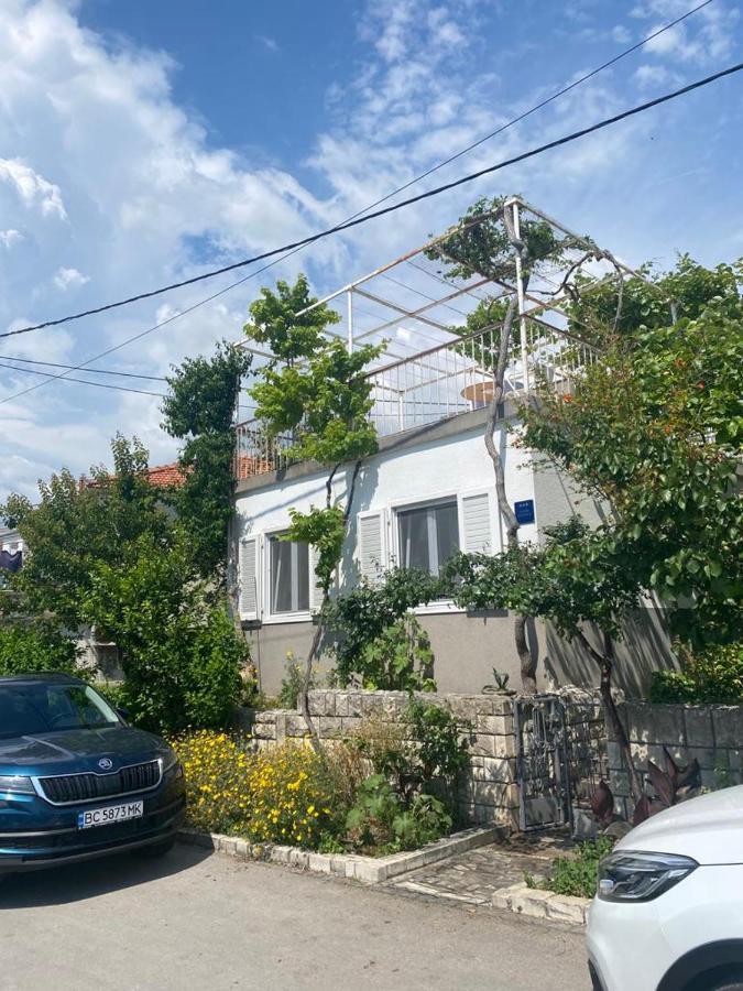 Appartamento Domuskova Podstrana Esterno foto